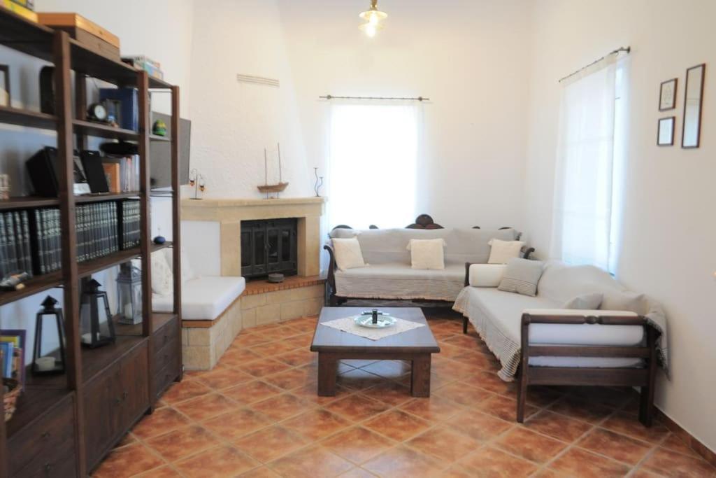 Tsipouras House Villa Kýthira Exteriör bild